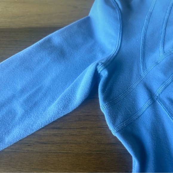 Lululemon blue define jacket in Water Drop, size 6 - Picture 7 of 10